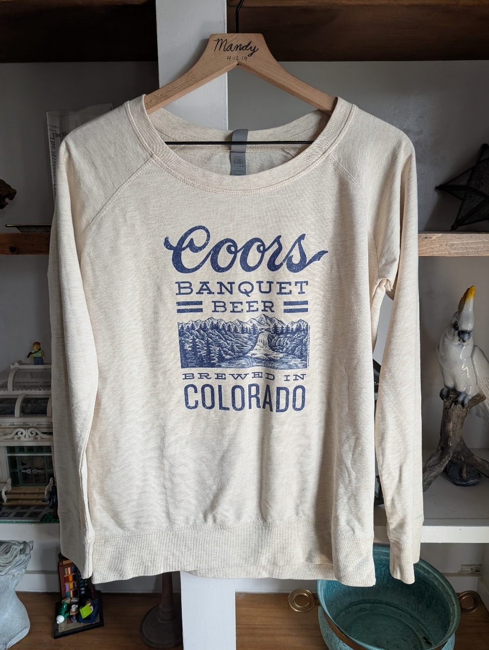 Coors Beer Colorado Cream Scoop Neck Sweatshirt Size Medium